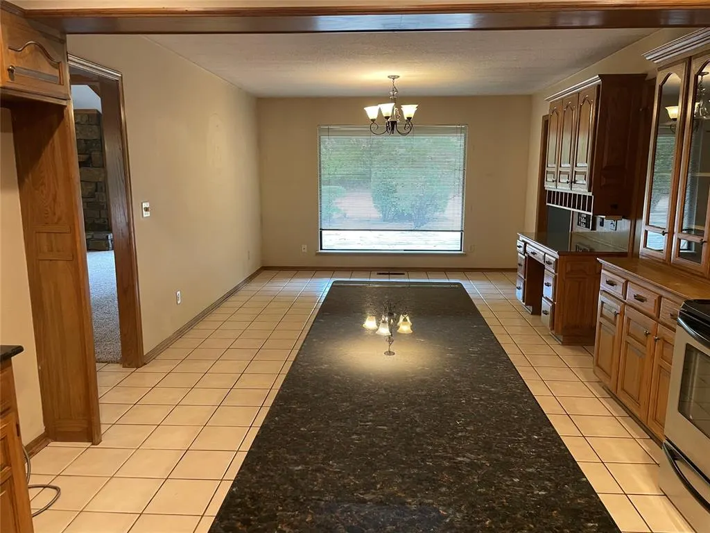 Photo 13 — 1408 Nighthawk Drive, Edmond, OK 73034