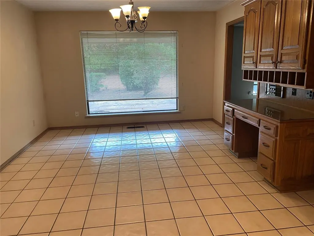 Photo 14 — 1408 Nighthawk Drive, Edmond, OK 73034