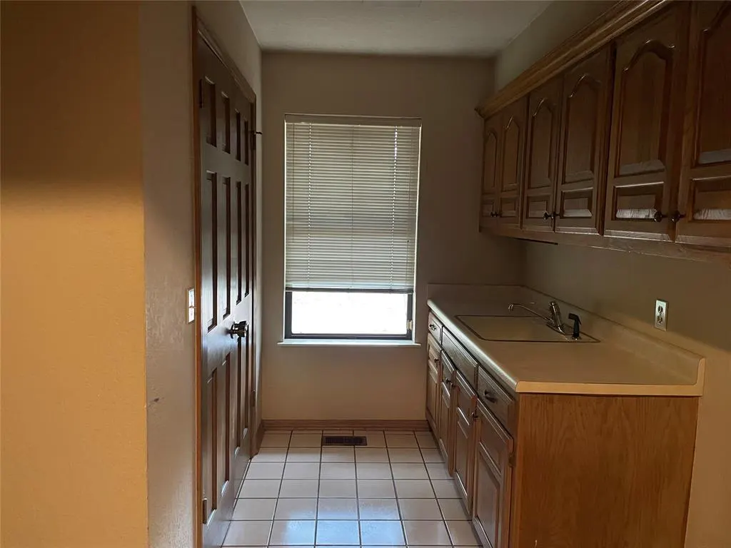 Photo 17 — 1408 Nighthawk Drive, Edmond, OK 73034
