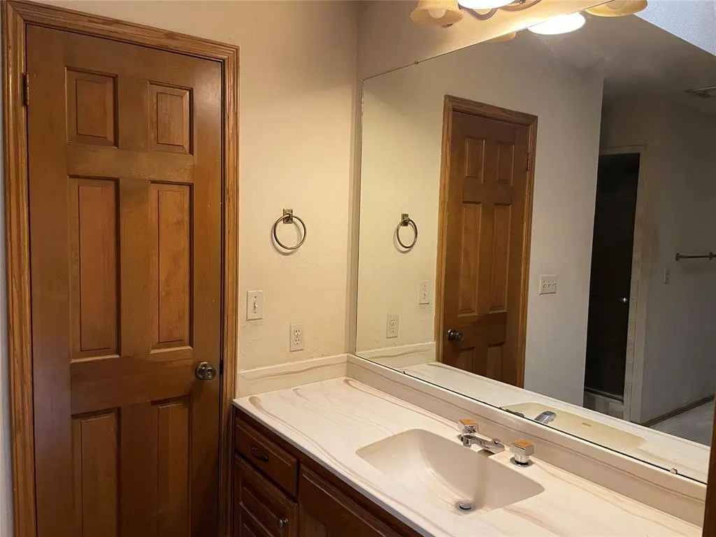 Photo 29 — 1408 Nighthawk Drive, Edmond, OK 73034