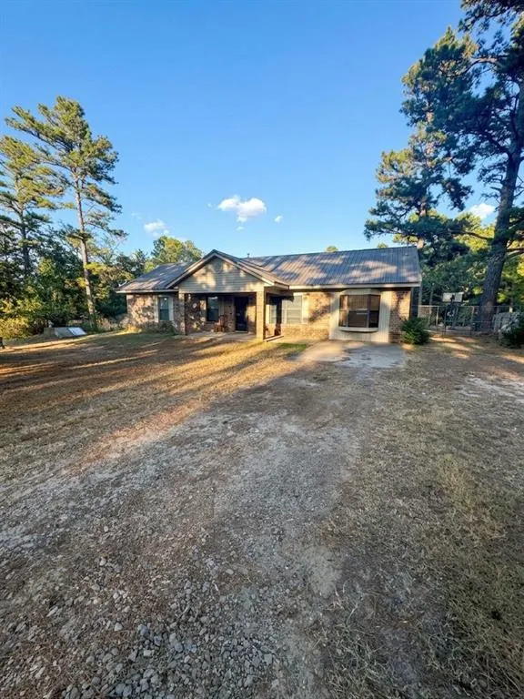 Photo 2 — 194032 N 4210 Road, Antlers, OK 74523