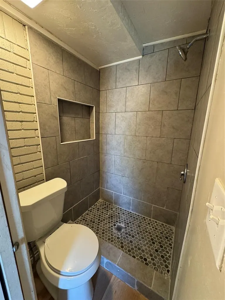 Photo 13 — 901 N Janeway Avenue, Moore, OK 73160