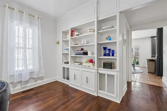 Photo 7 — 6509 Hunting Hill Lane 30, Oklahoma City, OK 73116