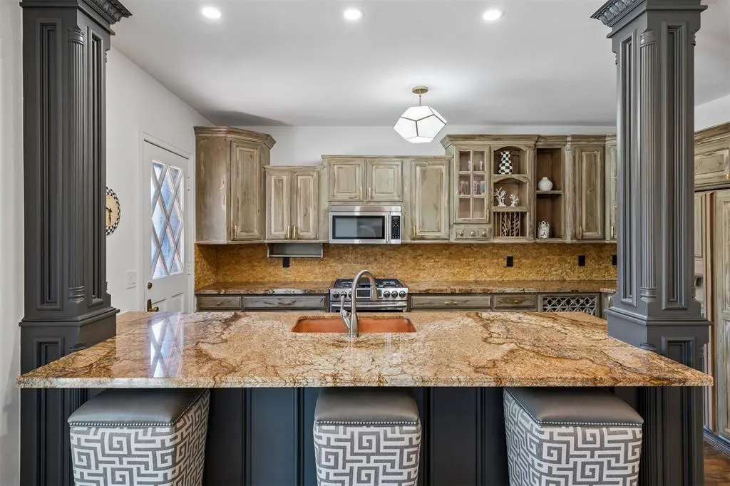 Photo 10 — 6509 Hunting Hill Lane 30, Oklahoma City, OK 73116