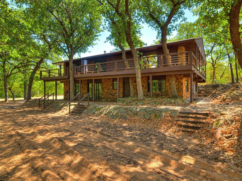 Photo 2 — 3521 N Bryant Avenue, Edmond, OK 73034