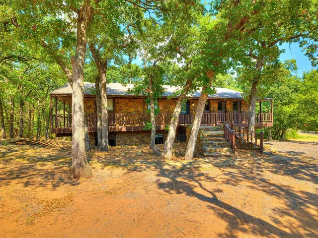 Photo 4 — 3521 N Bryant Avenue, Edmond, OK 73034