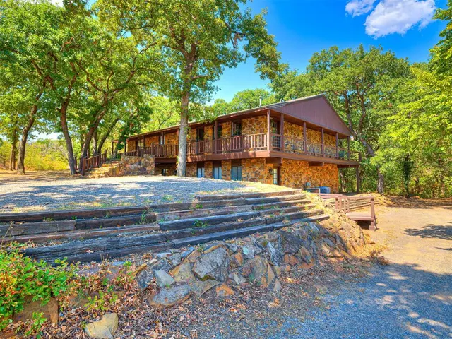Photo 5 — 3521 N Bryant Avenue, Edmond, OK 73034