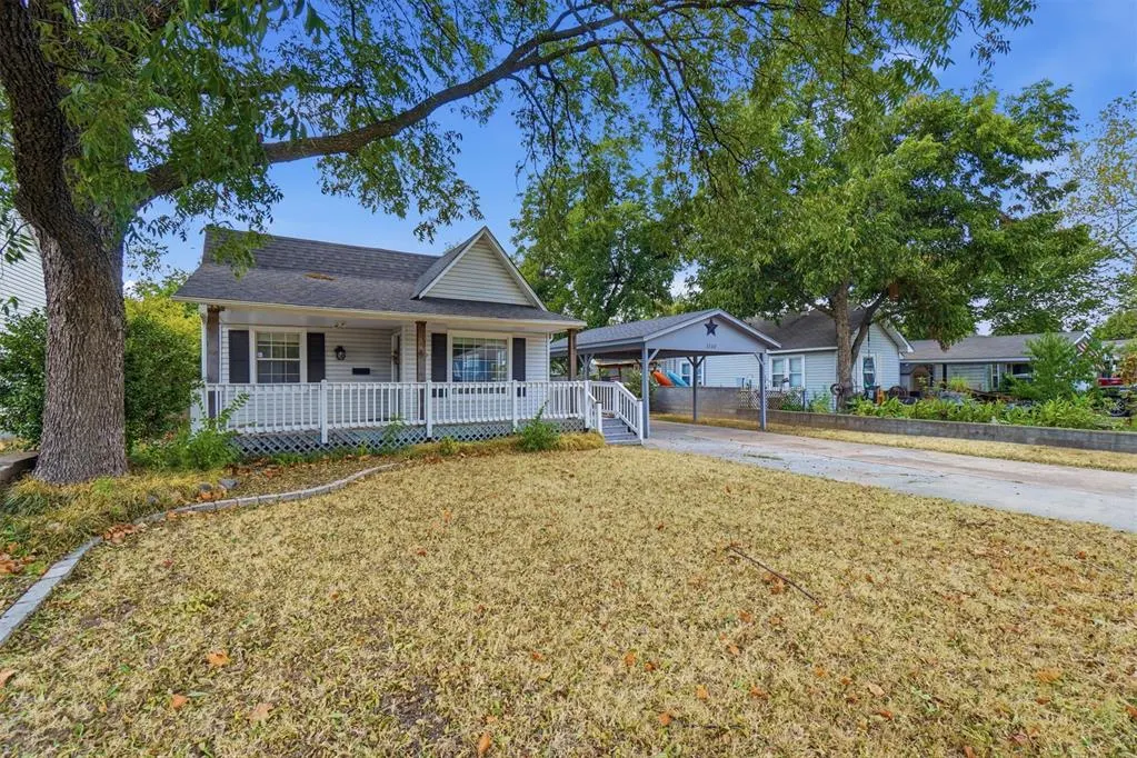 Photo 2 — 1110 NW Maple Street, Lawton, OK 73507