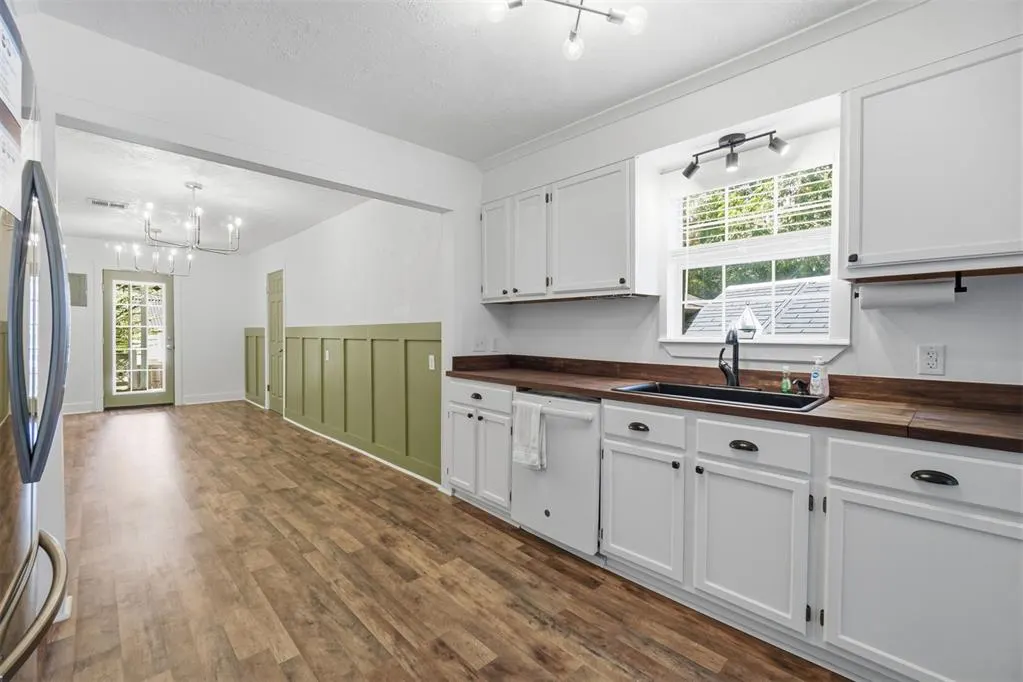 Photo 12 — 1110 NW Maple Street, Lawton, OK 73507