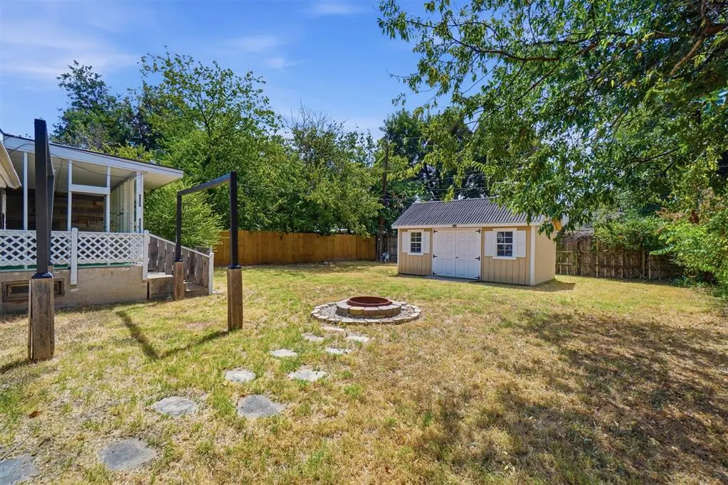 Photo 35 — 1110 NW Maple Street, Lawton, OK 73507
