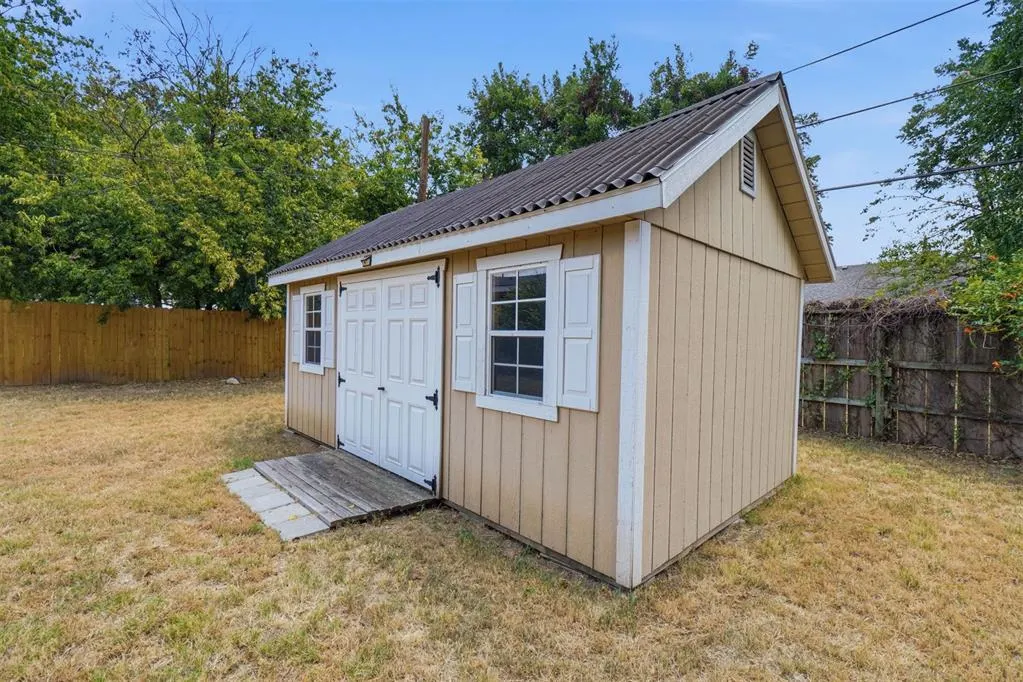 Photo 36 — 1110 NW Maple Street, Lawton, OK 73507