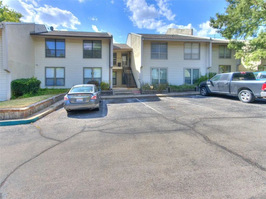 Photo 9 — 827 Red Bird Lane C, Norman, OK 73072