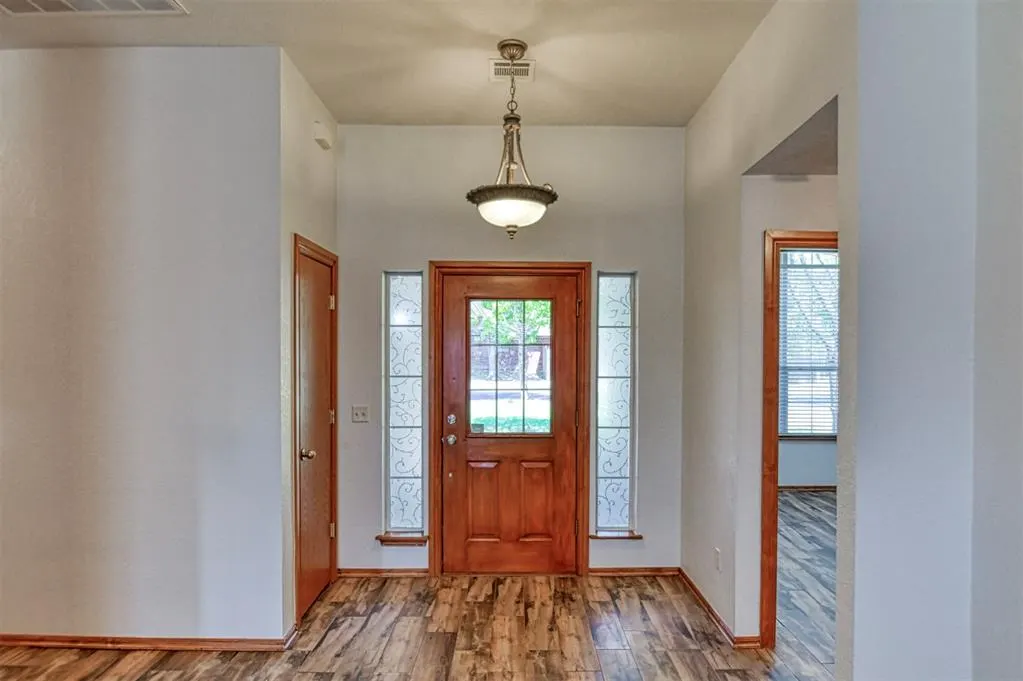 Photo 5 — 4600 Midway Drive, Norman, OK 73072