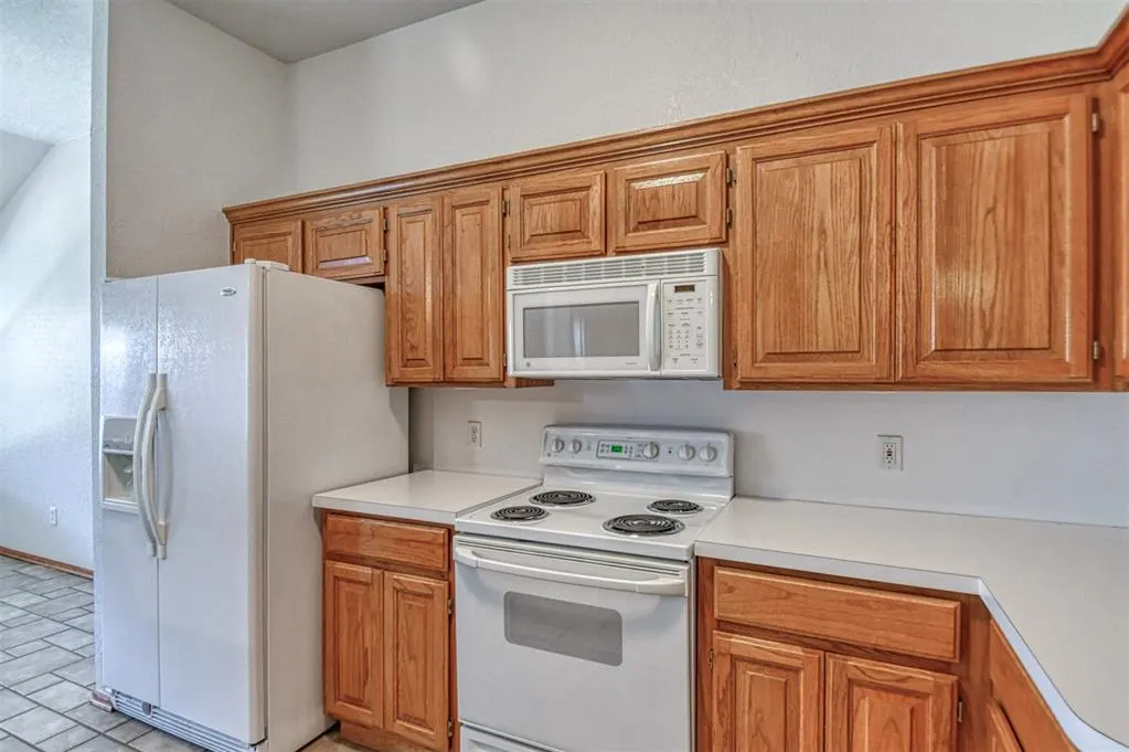 Photo 14 — 4600 Midway Drive, Norman, OK 73072