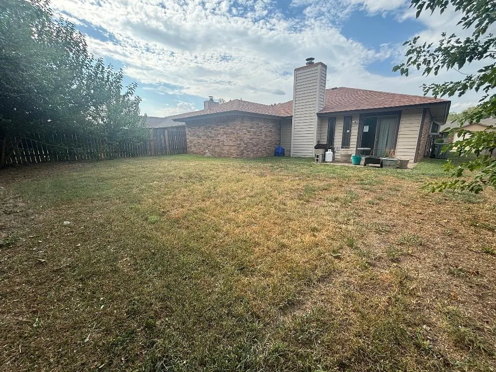Photo 5 — 4013 Bunker Hill Street, Enid, OK 73703