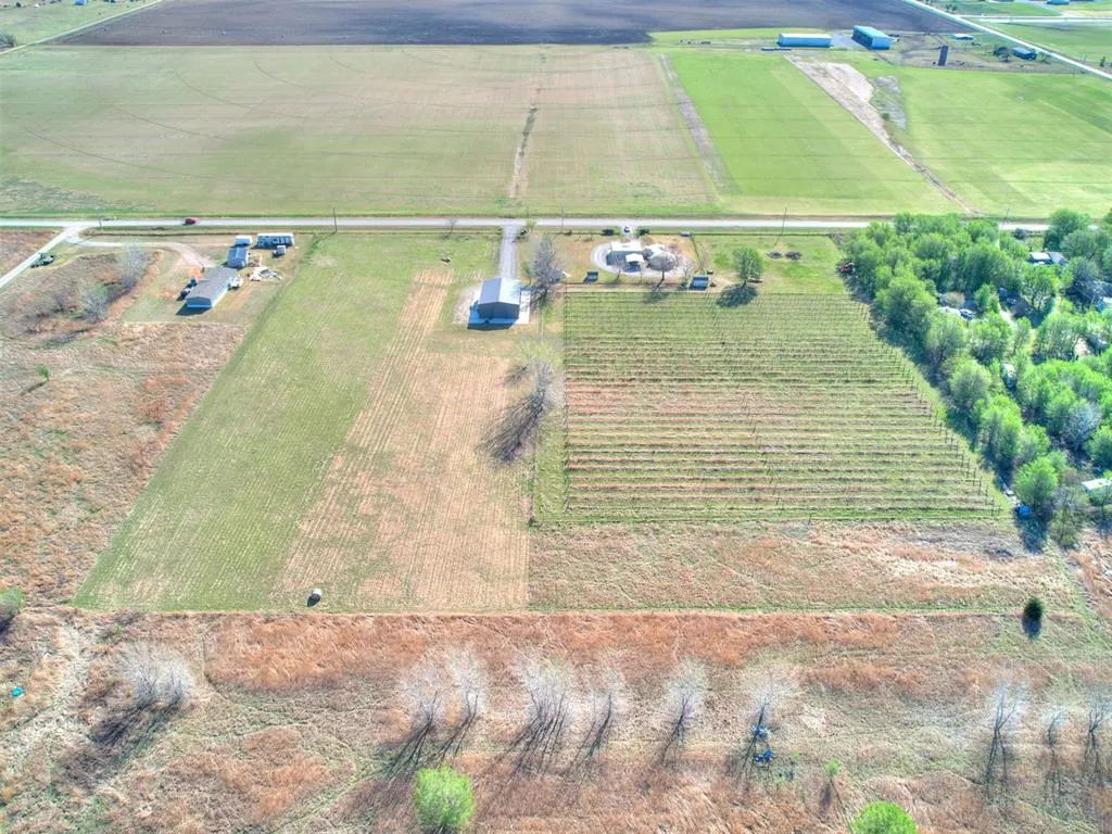 Photo 15 — 6799 N Gregory Road, Yukon, OK 73099
