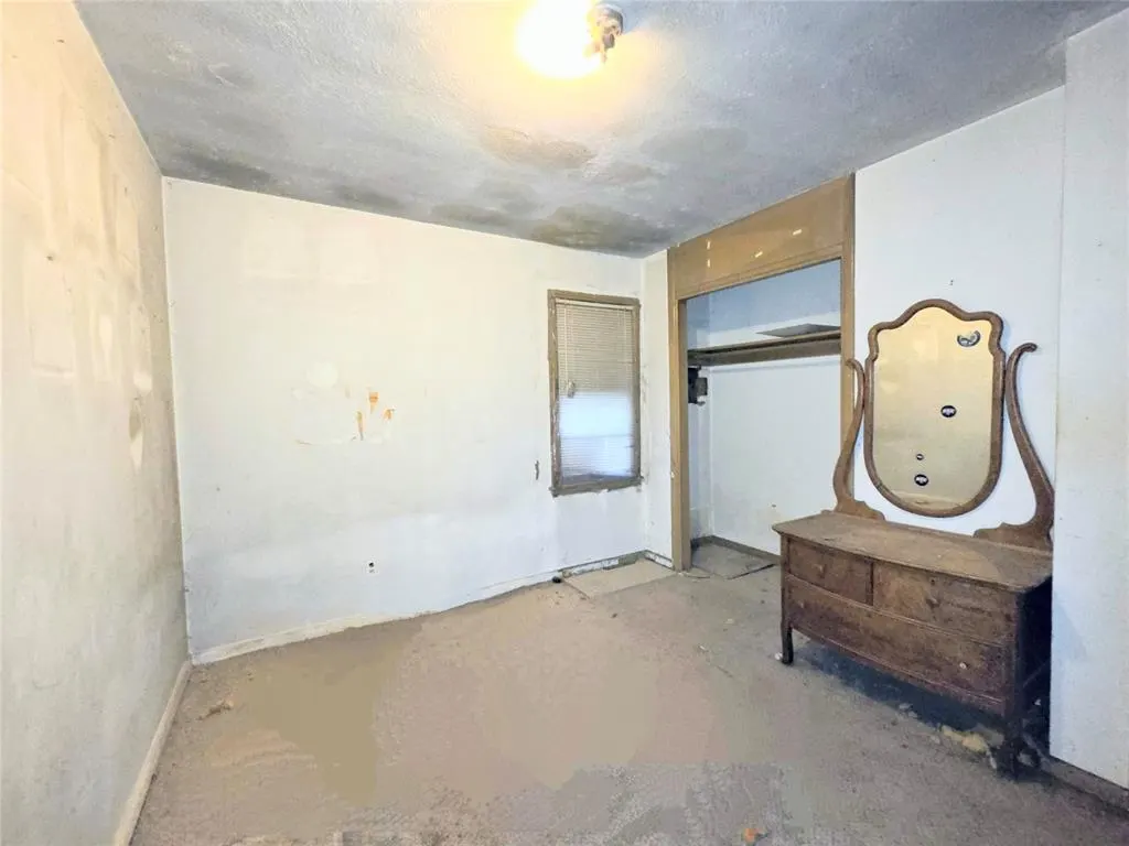 Photo 11 — 237 Brent Street, Meeker, OK 74855