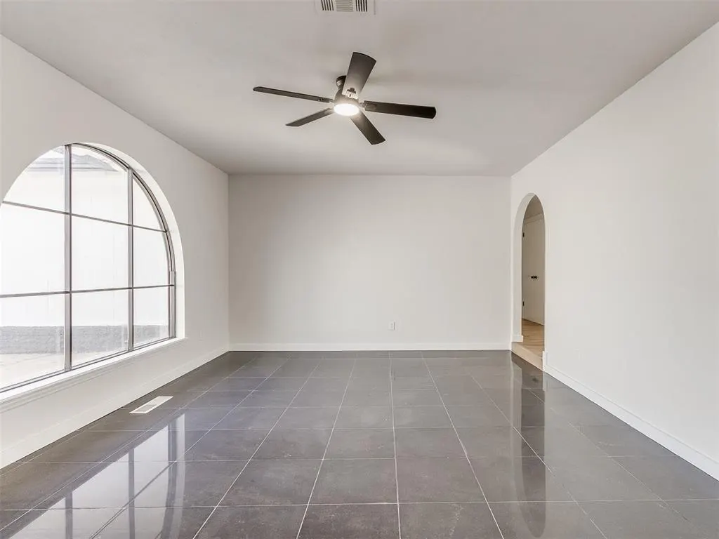 Photo 12 — 7705 Rumsey Rd Road, Oklahoma City, OK 73123