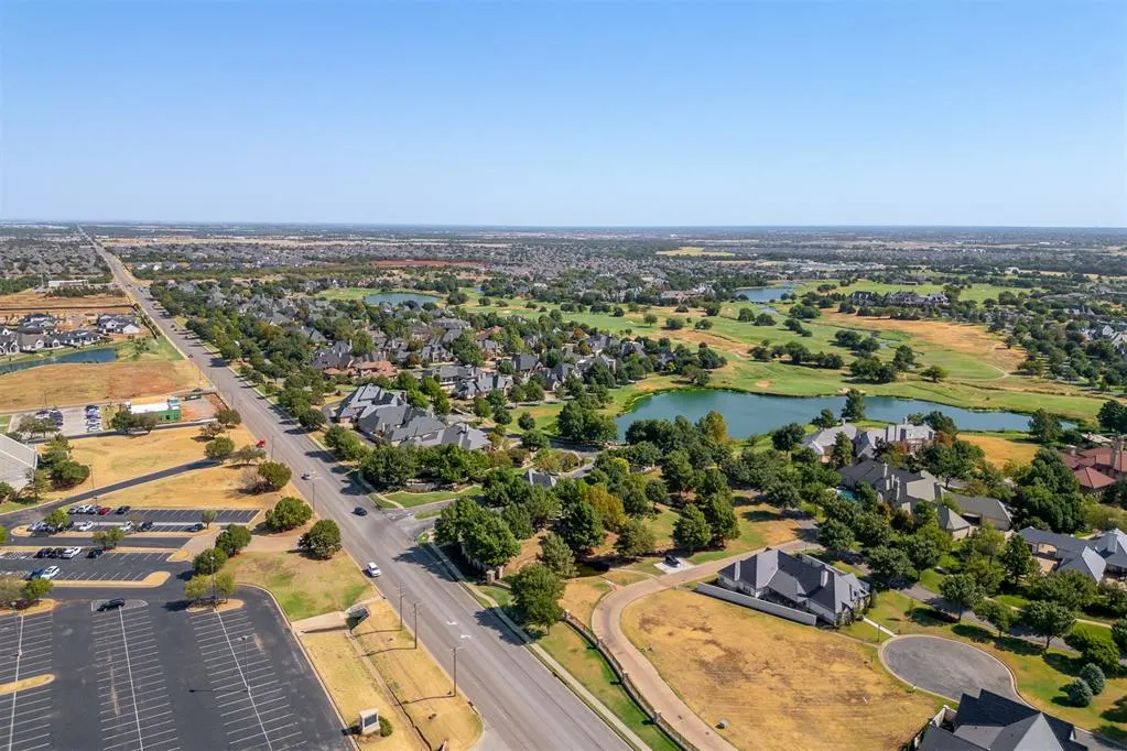 Photo 3 — 5828 Oliver Court, Oklahoma City, OK 73142