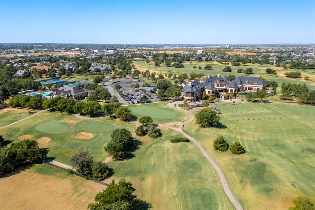 Photo 6 — 5828 Oliver Court, Oklahoma City, OK 73142