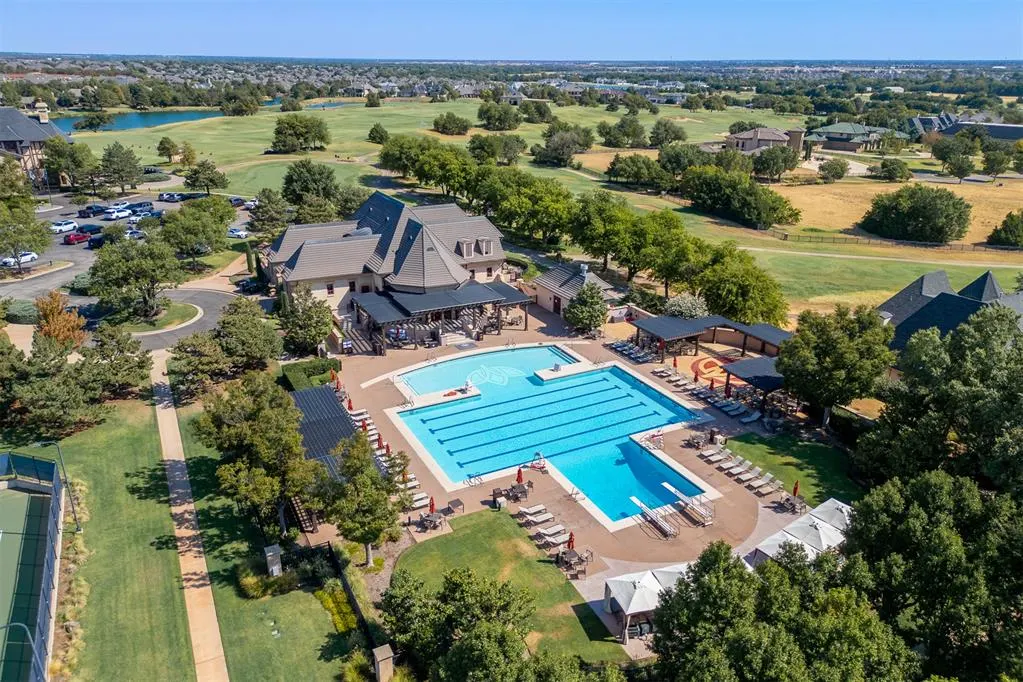 Photo 8 — 5828 Oliver Court, Oklahoma City, OK 73142
