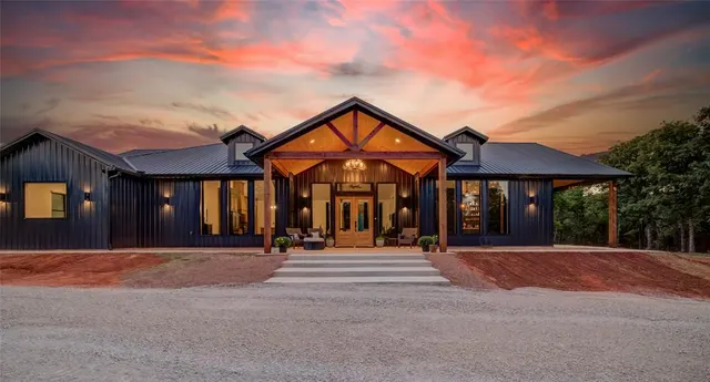 Photo 2 — 1400 Fischer Drive, Norman, OK 73026