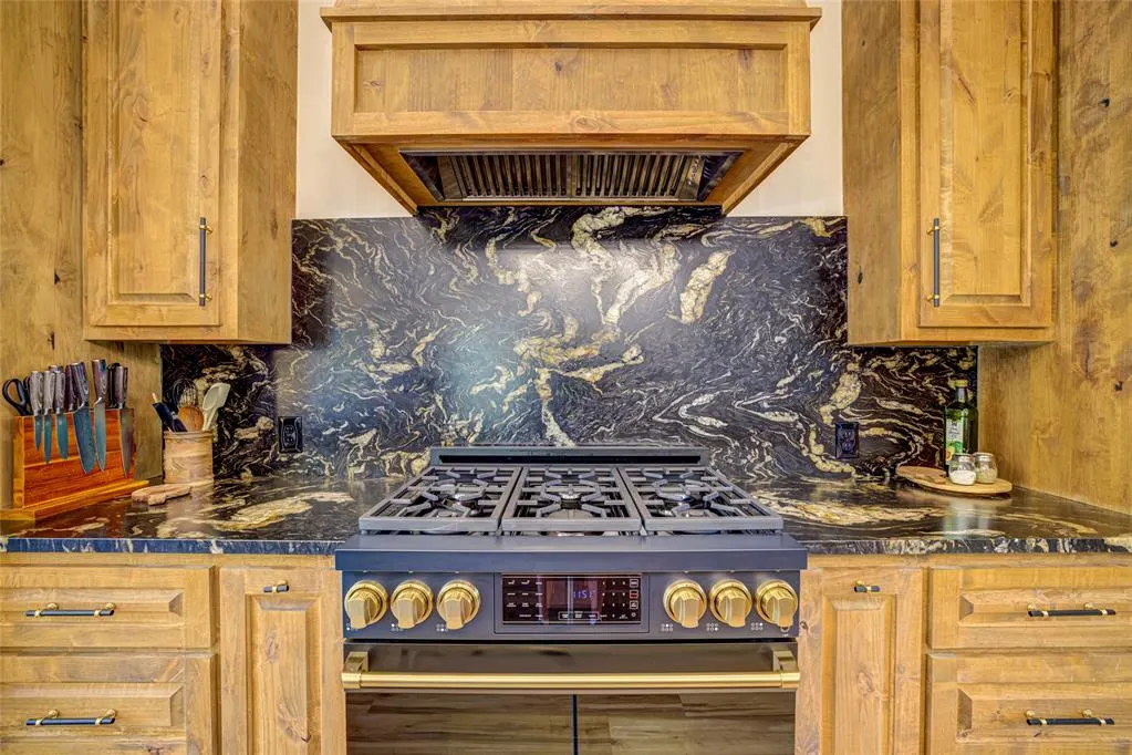 Photo 12 — 1400 Fischer Drive, Norman, OK 73026