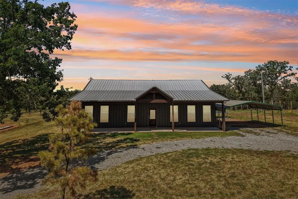 Front exterior — 336870 E 1000 Road, Meeker, OK 74855