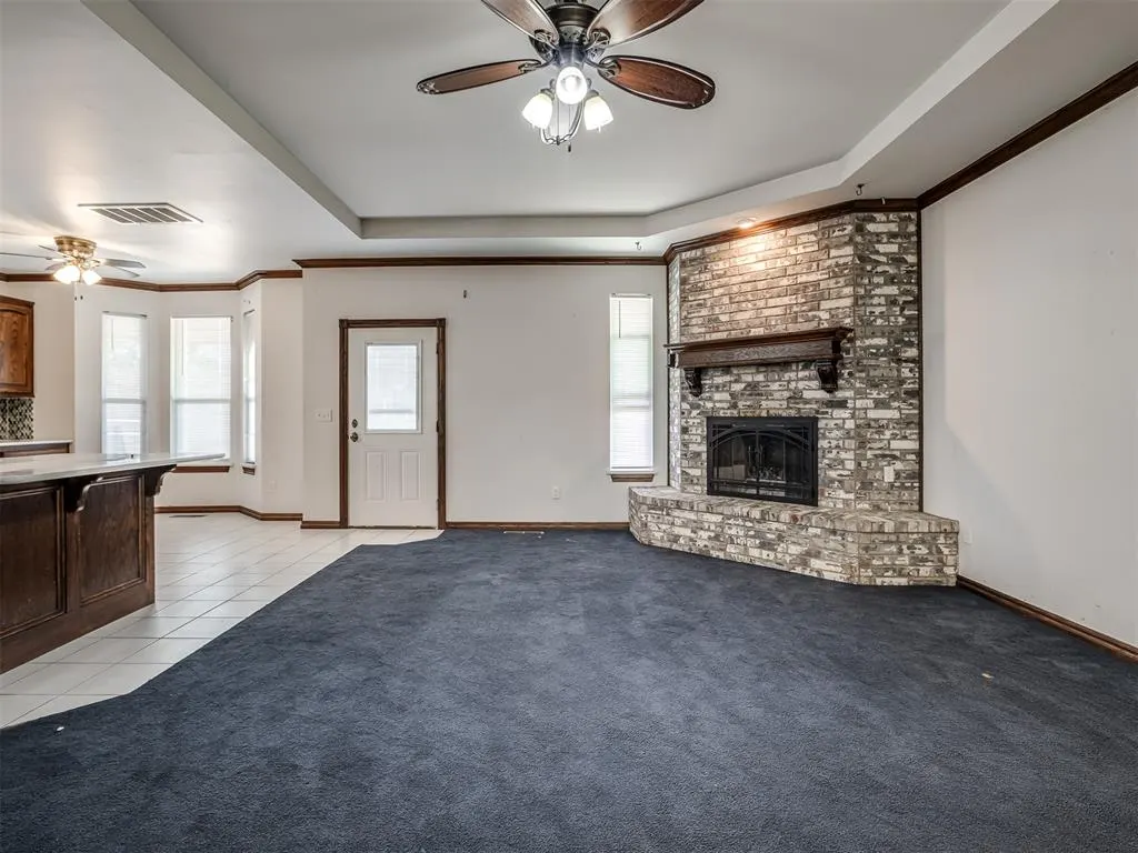 Photo 3 — 9208 S Villa Avenue, Oklahoma City, OK 73159