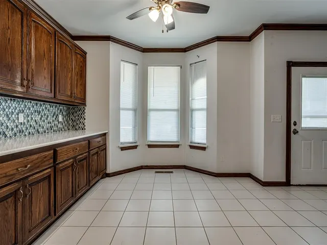 Photo 8 — 9208 S Villa Avenue, Oklahoma City, OK 73159