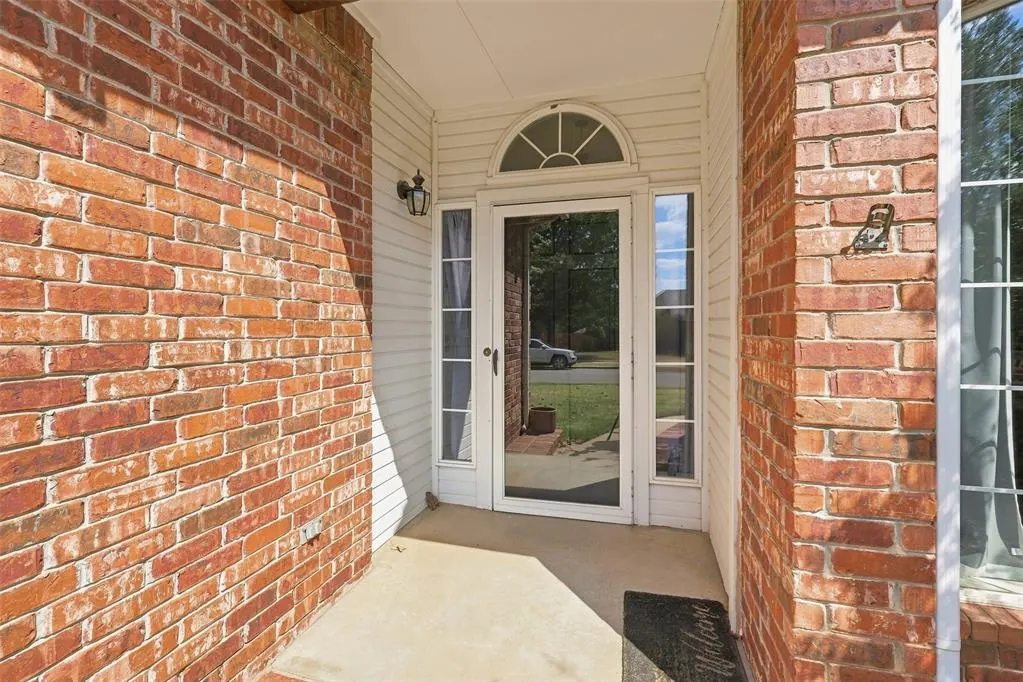 Photo 6 — 1200 Kingston Boulevard, Edmond, OK 73034