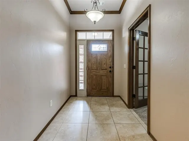 Photo 4 — 1740 SW 31st Terrace, Moore, OK 73160