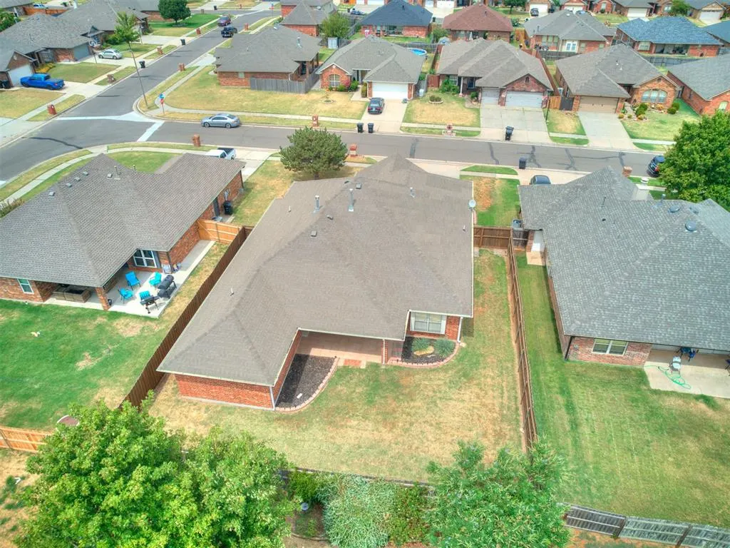 Photo 33 — 1740 SW 31st Terrace, Moore, OK 73160
