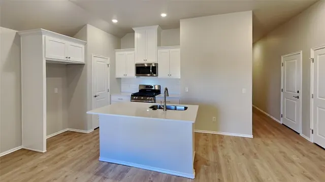 Photo 4 — 9113 NW 127th Terrace, Yukon, OK 73099
