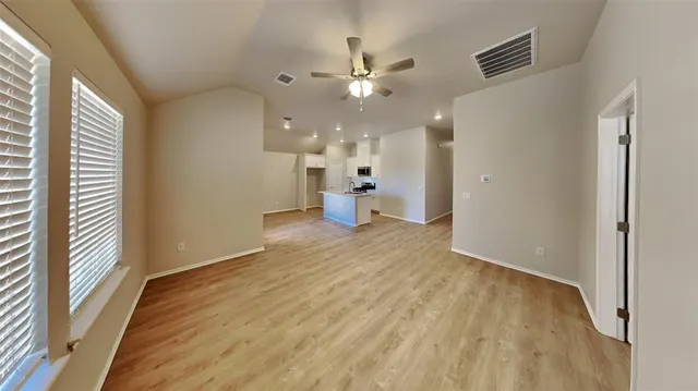 Photo 5 — 9113 NW 127th Terrace, Yukon, OK 73099