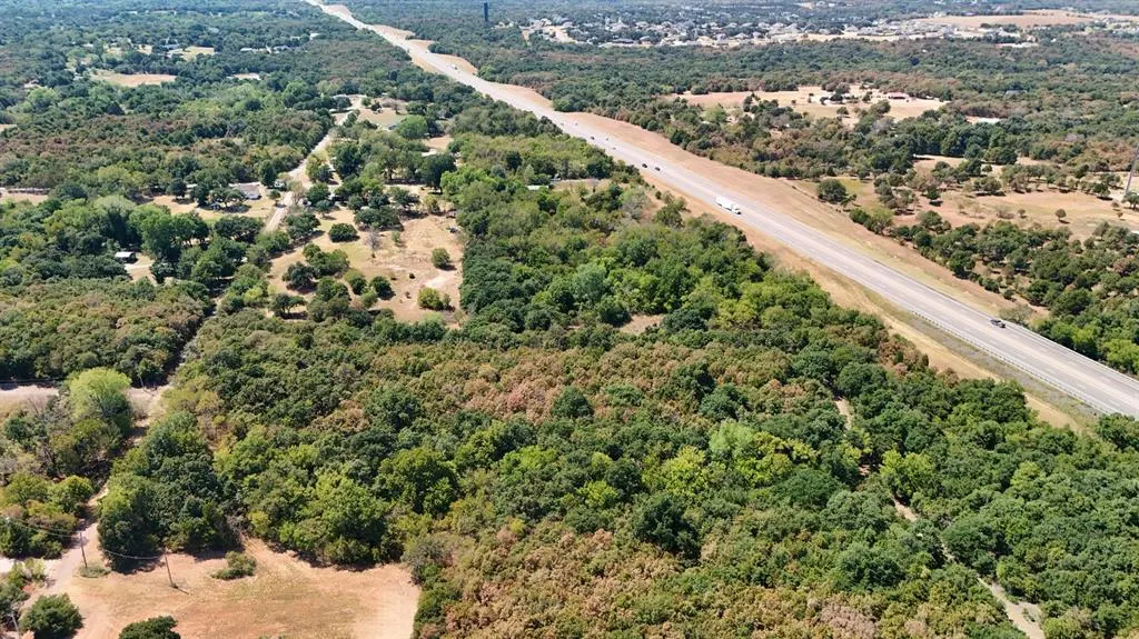 Photo 2 — 11121 NE 141st Street, Jones, OK 73049
