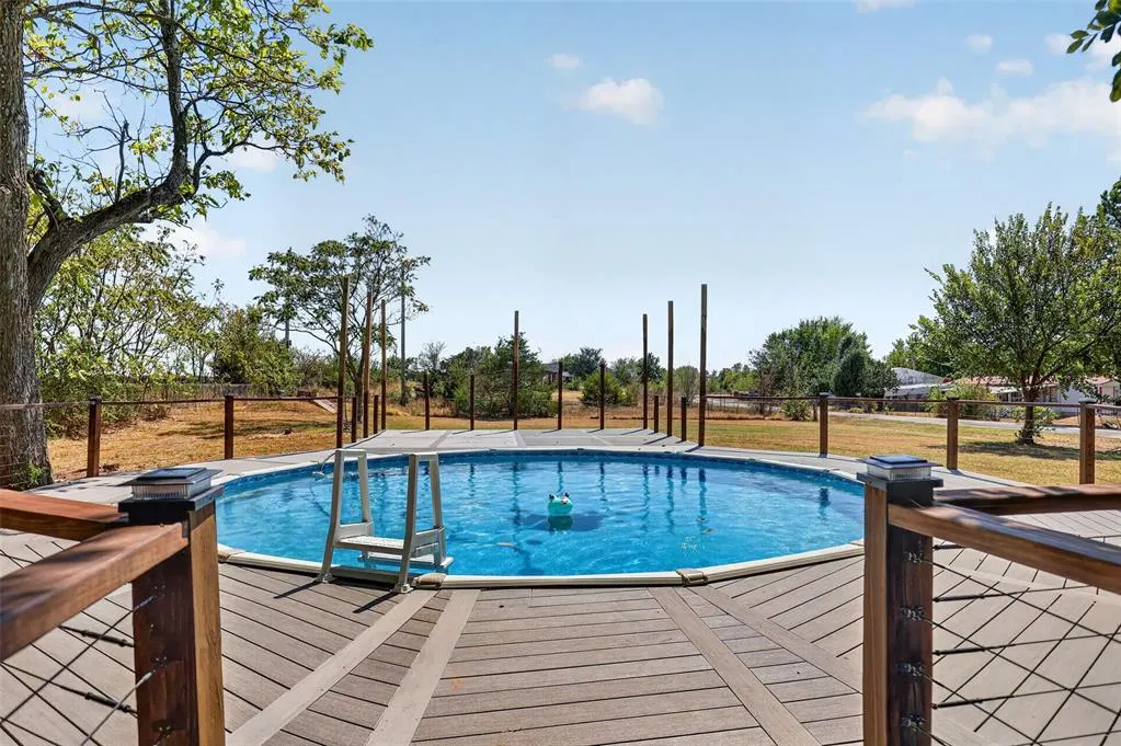 Photo 6 — 21480 Pioneer Circle, Harrah, OK 73045