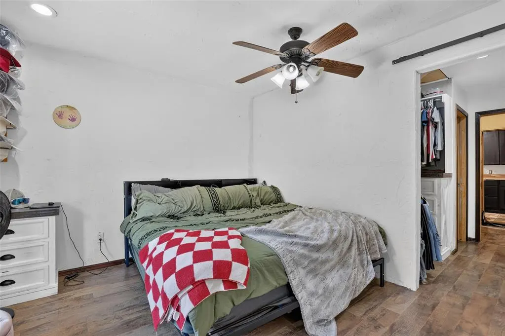 Photo 14 — 21480 Pioneer Circle, Harrah, OK 73045
