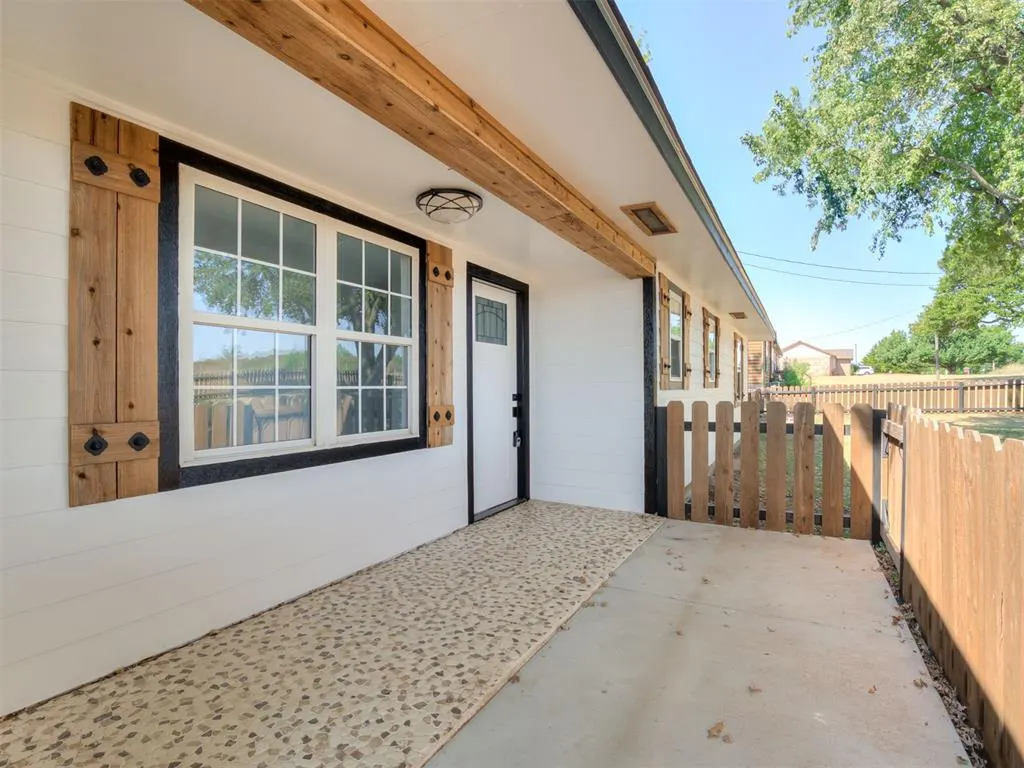 Photo 6 — 2152 NE 10th St, Blanchard, OK 73010