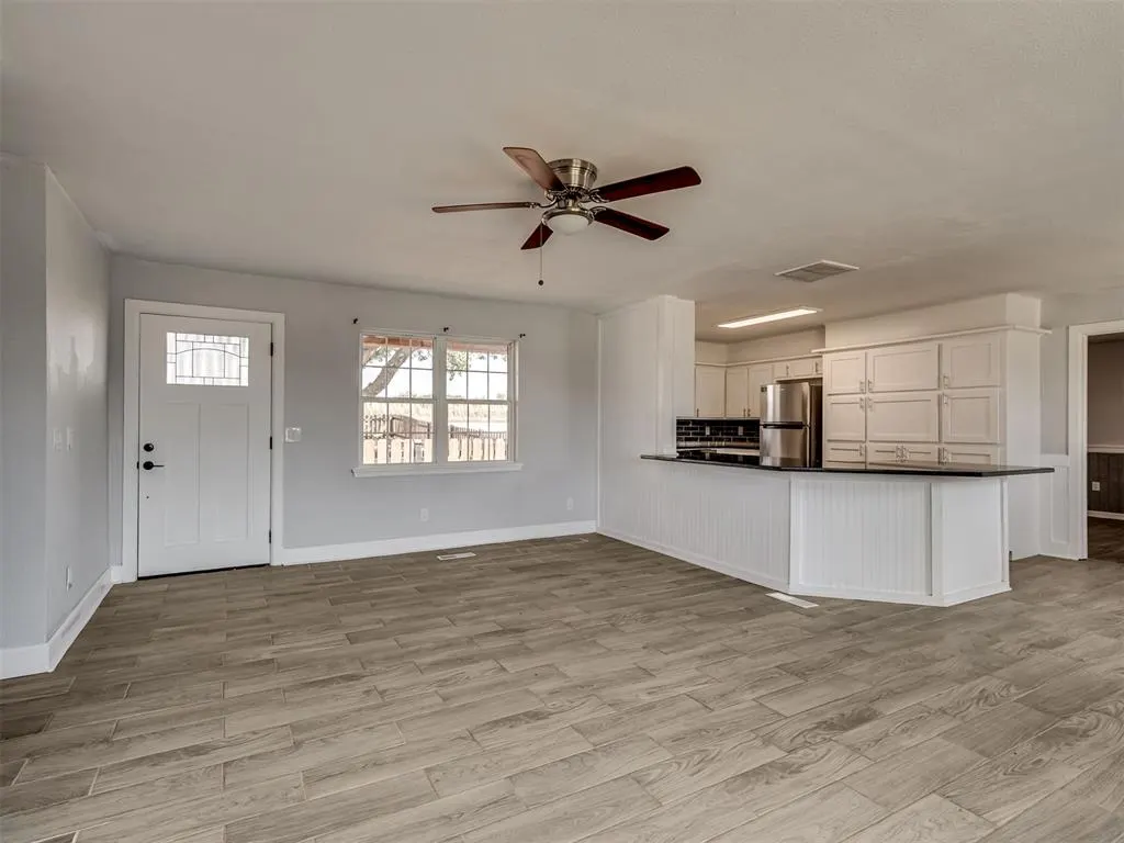 Photo 10 — 2152 NE 10th St, Blanchard, OK 73010