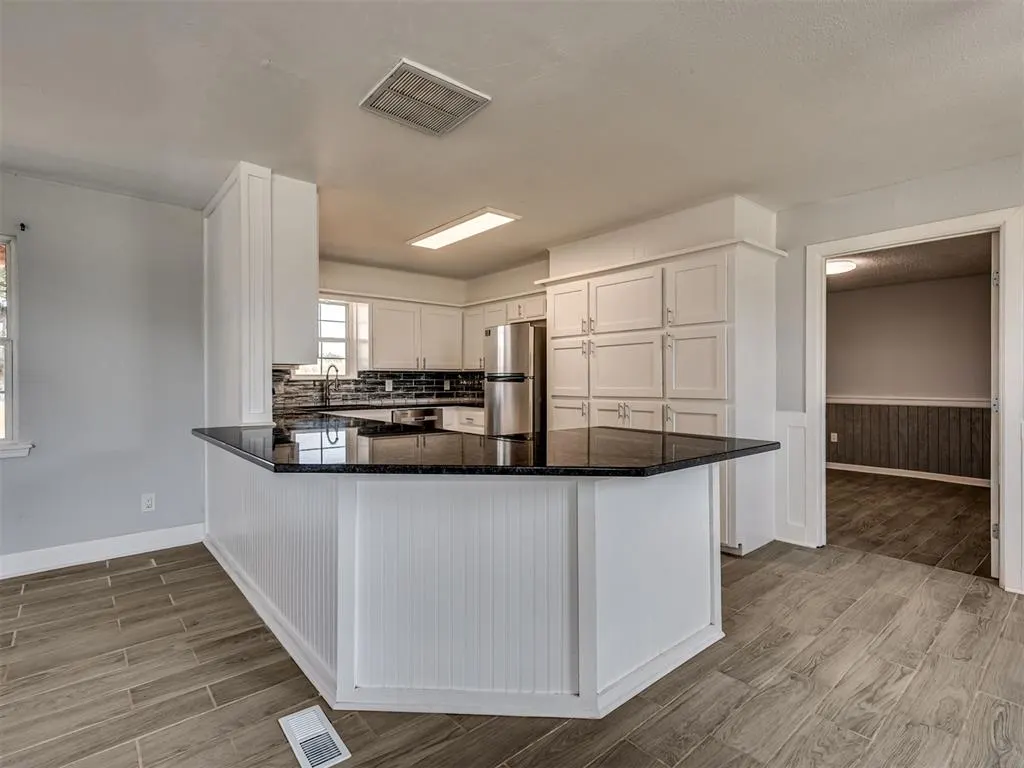Photo 12 — 2152 NE 10th St, Blanchard, OK 73010