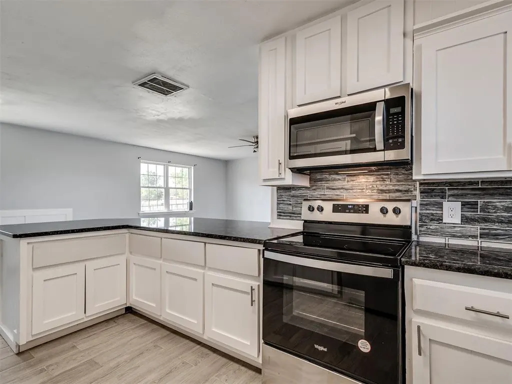 Photo 16 — 2152 NE 10th St, Blanchard, OK 73010