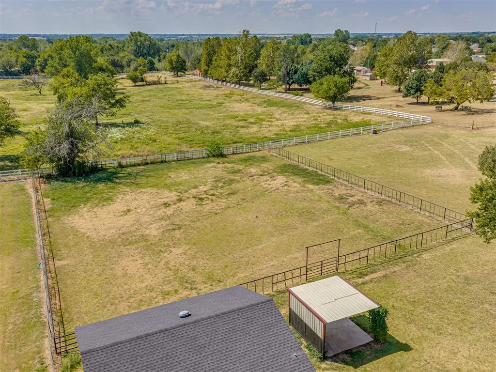 Photo 43 — 2152 NE 10th St, Blanchard, OK 73010