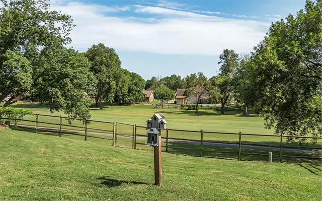 Photo 4 — 1109 Sherwood Lane, Broken Arrow, OK 74011