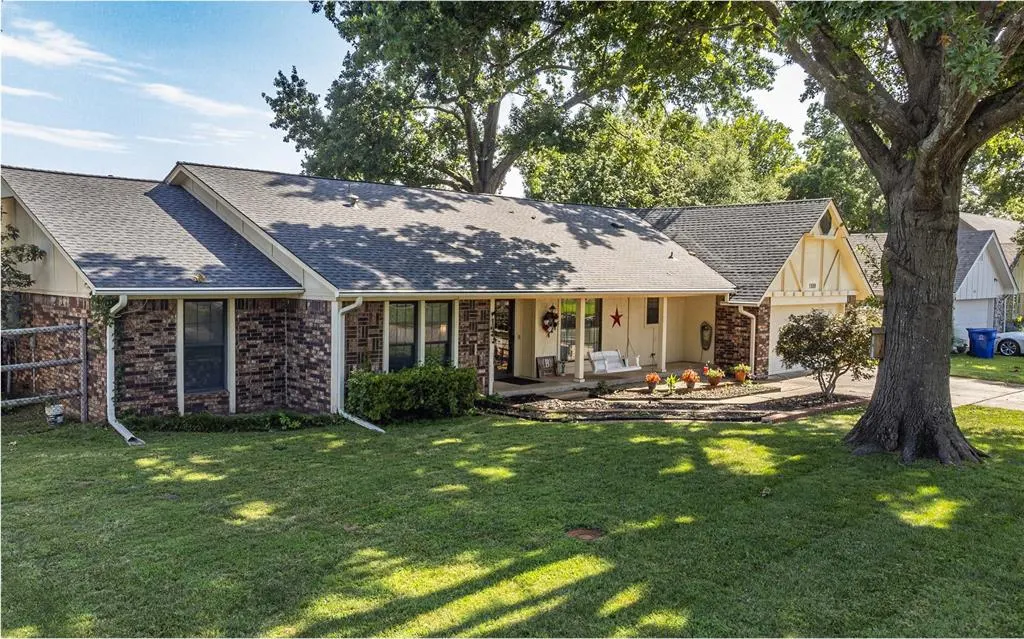 Photo 6 — 1109 Sherwood Lane, Broken Arrow, OK 74011