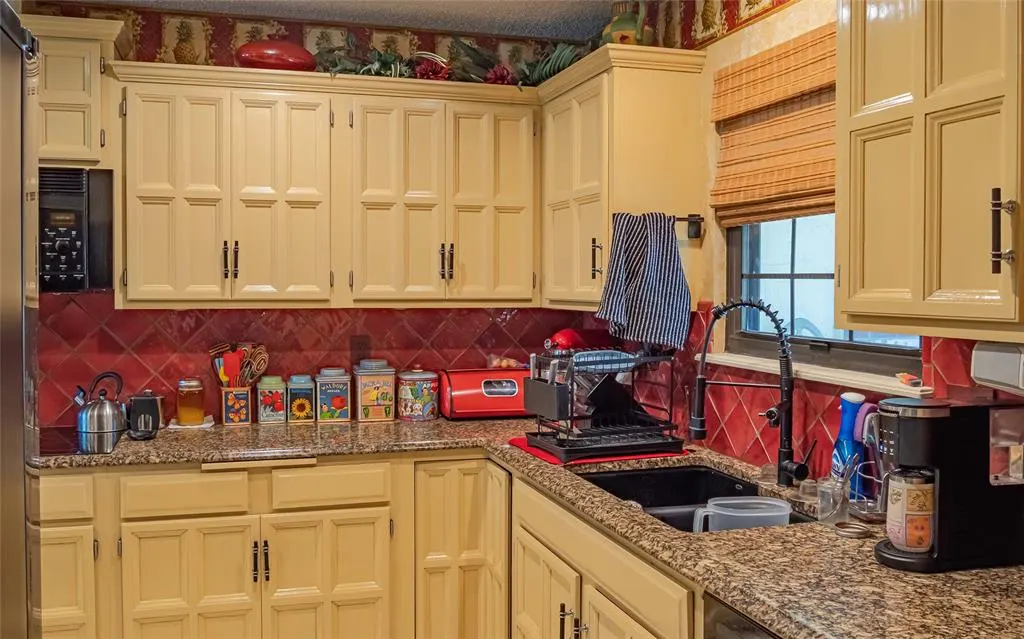 Photo 12 — 1109 Sherwood Lane, Broken Arrow, OK 74011