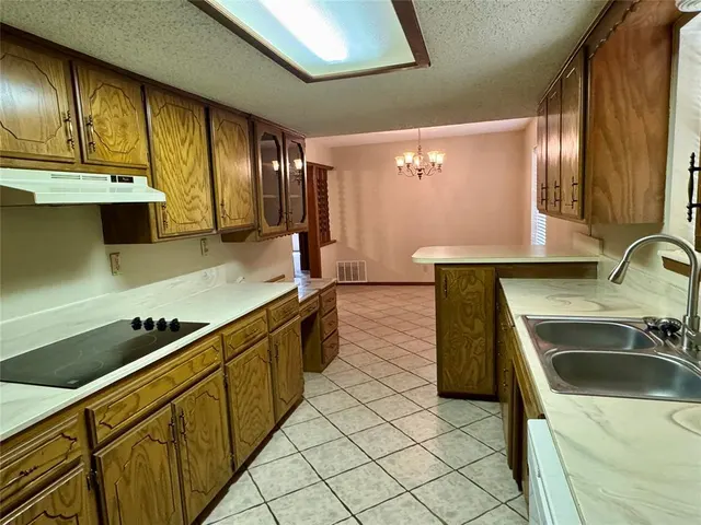 Photo 6 — 153 Jami Street, Weatherford, OK 73096