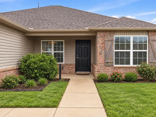 Photo 4 — 1200 Granite Lane, Noble, OK 73068