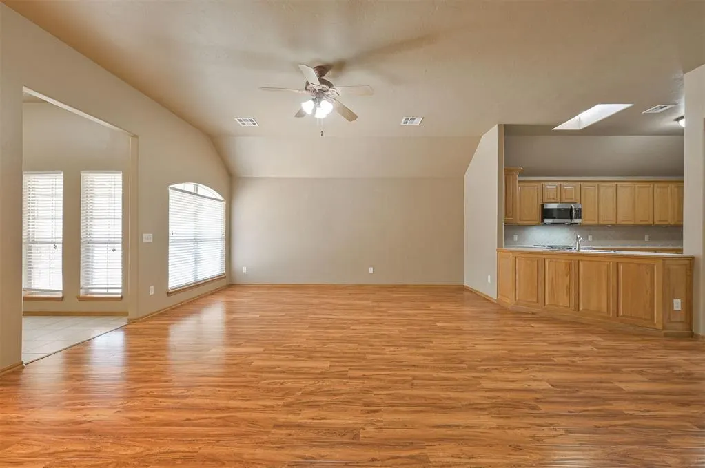 Photo 9 — 15 S Ridge Pointe Drive, Edmond, OK 73034