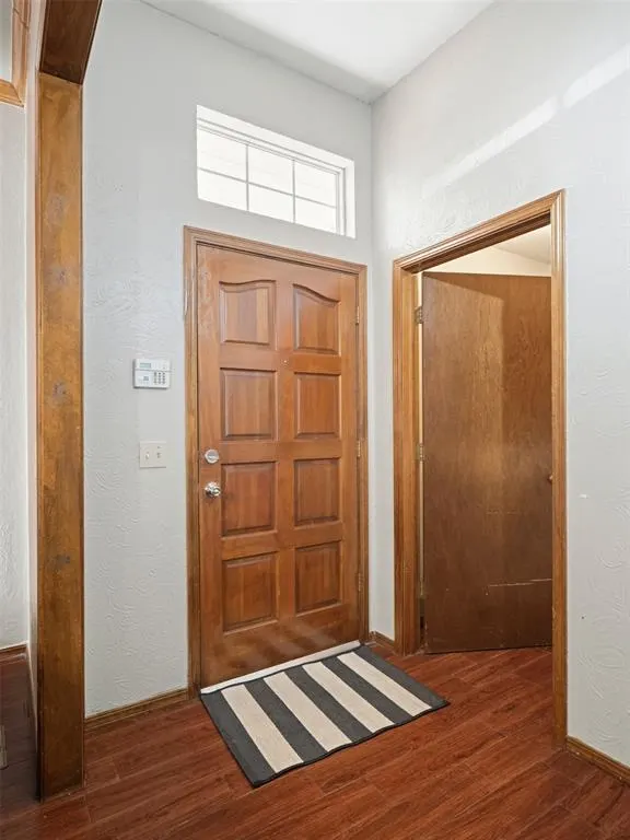 Photo 5 — 608 Tudor Lane, Edmond, OK 73003